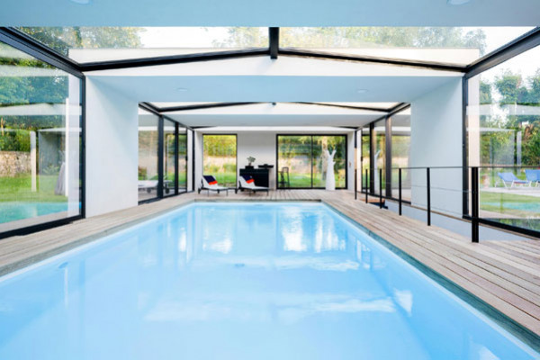 Piscine Couverte en Verre - Les Portiques