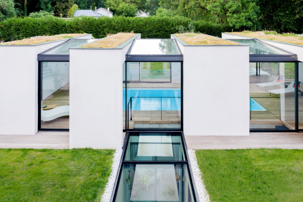 Piscine Couverte en Verre - Les Portiques