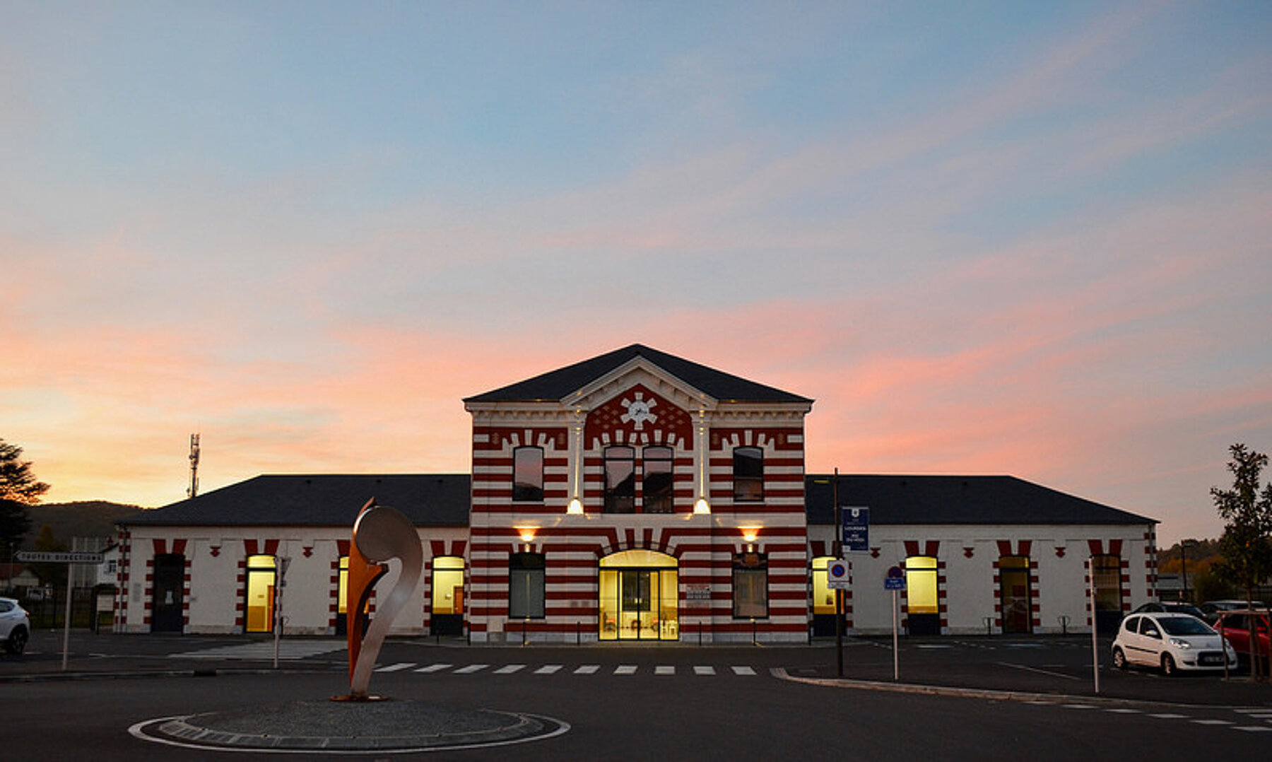 ᐅ Réaménagement intérieur à BagnèresdeBigorre ≡ La gare par Nathalie