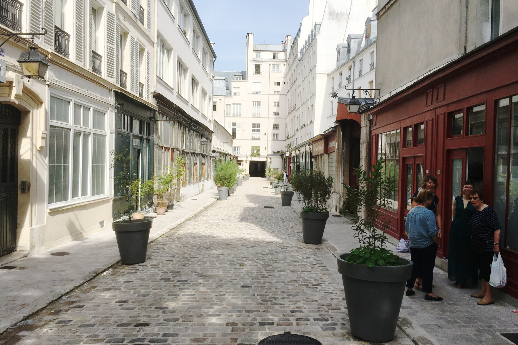 ᐅ Aménagement extérieur à Paris 10e Arrondissement ≡ passage du désir