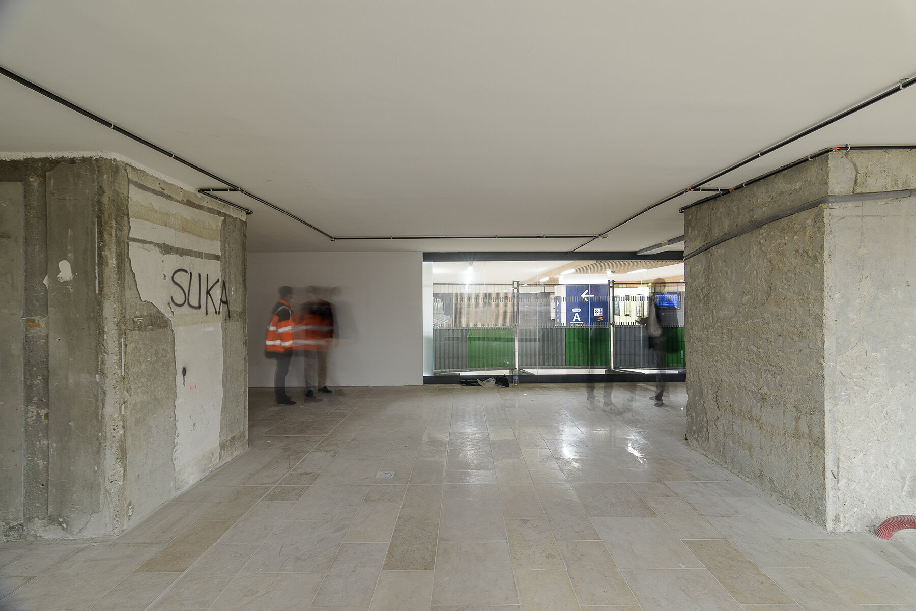 ᐅ Construction neuve à Paris ≡ COMMERCE CAFÉ EN GARE PARIS