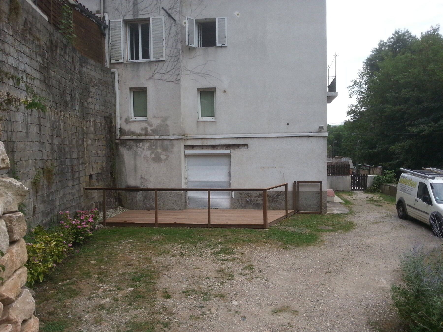 Aménagement complet et sur mesure d'un garage haut de gamme à proximité de  Saint-Didier-au-Mont-D'or