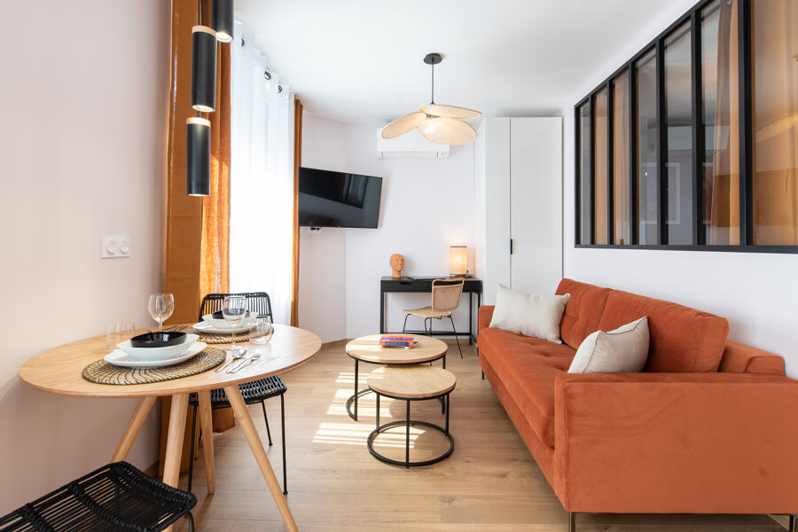 Projet Appartement Airbnb LEAF à Saint Etienne réalisé par un architecte d'intérieur Archidvisor