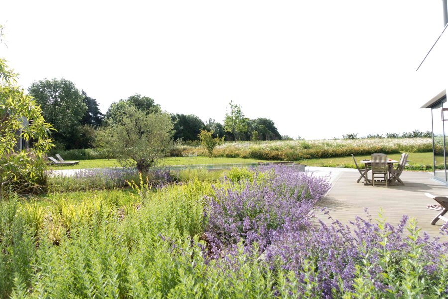 Projet Un jardin au milieu des prairies réalisé par un paysagiste Archidvisor