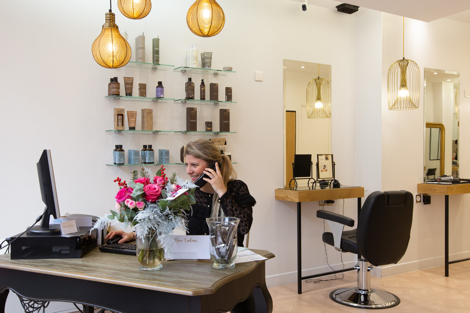 ᐅ Rénovation à Le Vésinet ≡ Salon de coiffure Madame, Monsieur par