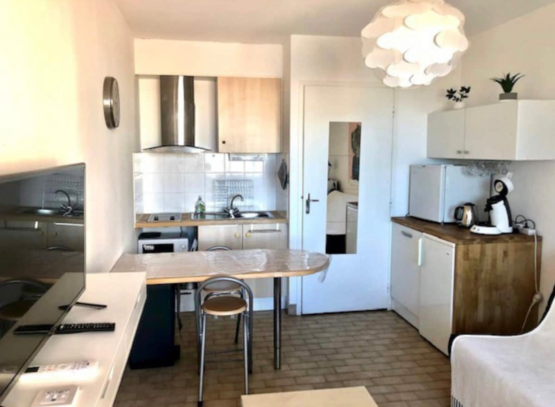 ᐅ Aménagement intérieur à Sète ≡ STUDIO ETUDIANT par Marie laure ...