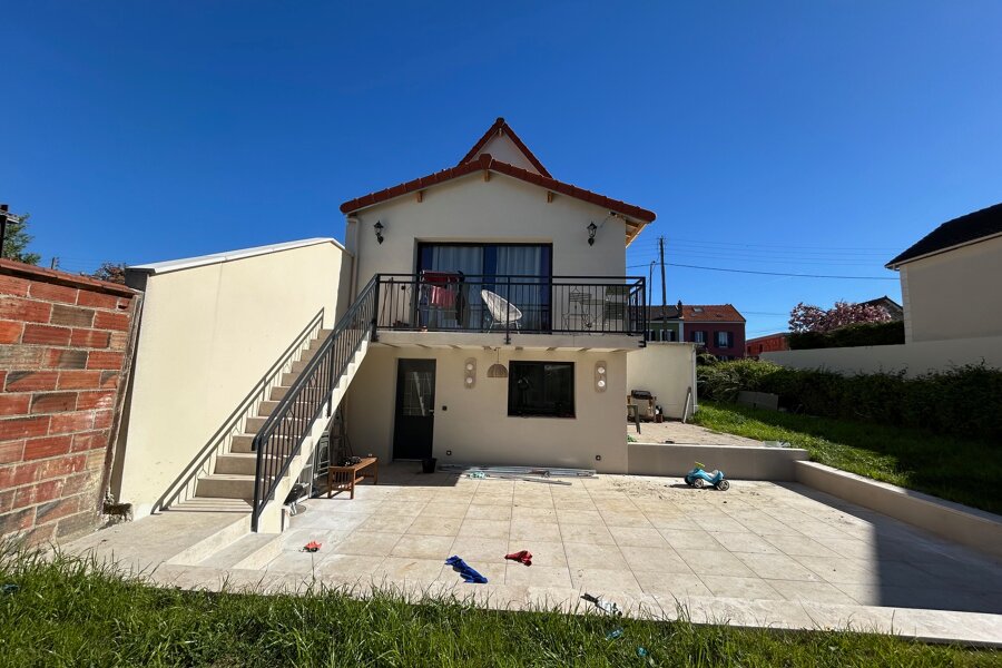Projet Extension et surelevation d'une maison individuelle réalisé par un architecte Archidvisor