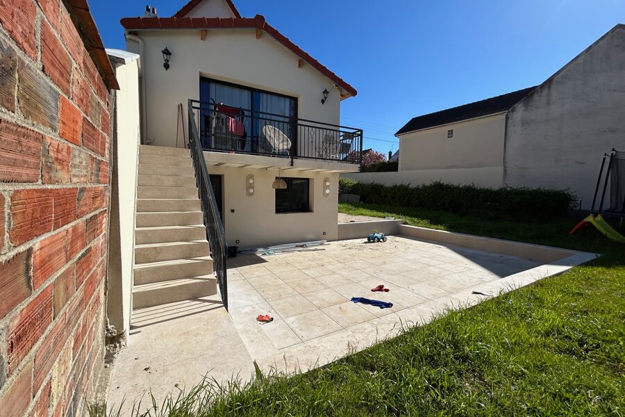 Projet Extension et surelevation d'une maison individuelle réalisé par un architecte Archidvisor
