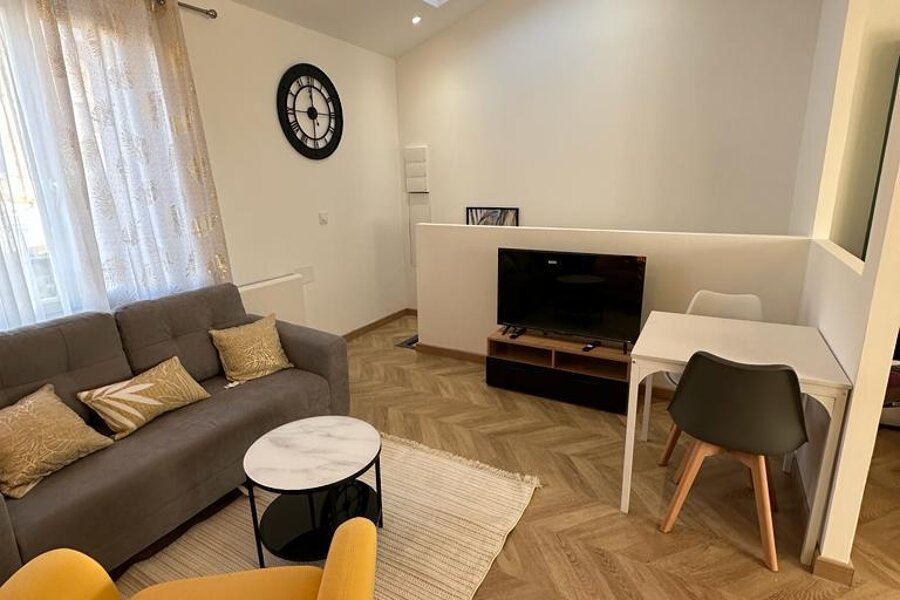 ᐅ Rénovation à Niort ≡ Rénovation appartement 36m2 par Fleur - Archidvisor