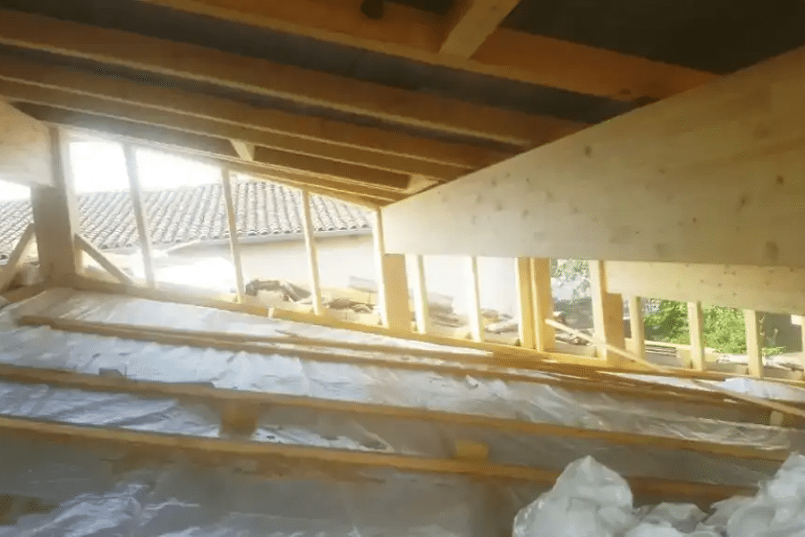 Projet Réhausse des combles d'une maison à Millery réalisé par un contractant général Archidvisor