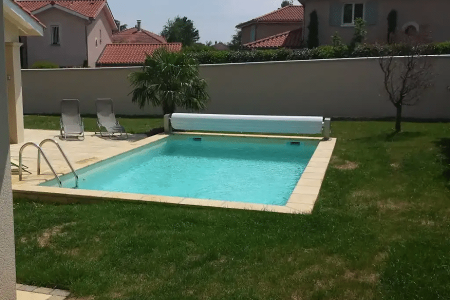 Projet Création d'une extension de 20 m2 et d'une piscine à Charly réalisé par un contractant général Archidvisor