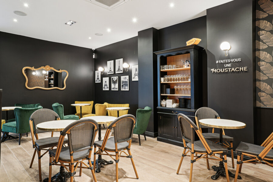 Projet Création d'un glacier Moustache réalisé par un contractant général Archidvisor