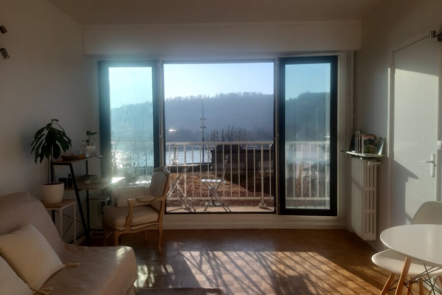 Projet Rénovation & Home Staging d’un studio avec vue sur Seine réalisé par un architecte Archidvisor