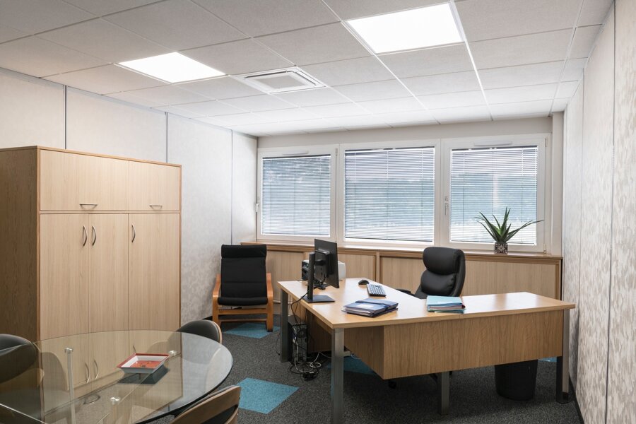 Projet Création des open espace dans de bureau de 800m² réalisé par un architecte d'intérieur Archidvisor