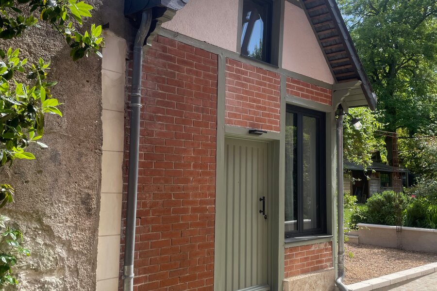 Projet Transformation d'un atelier en chambres d'hôte et salle de sport réalisé par un architecte Archidvisor