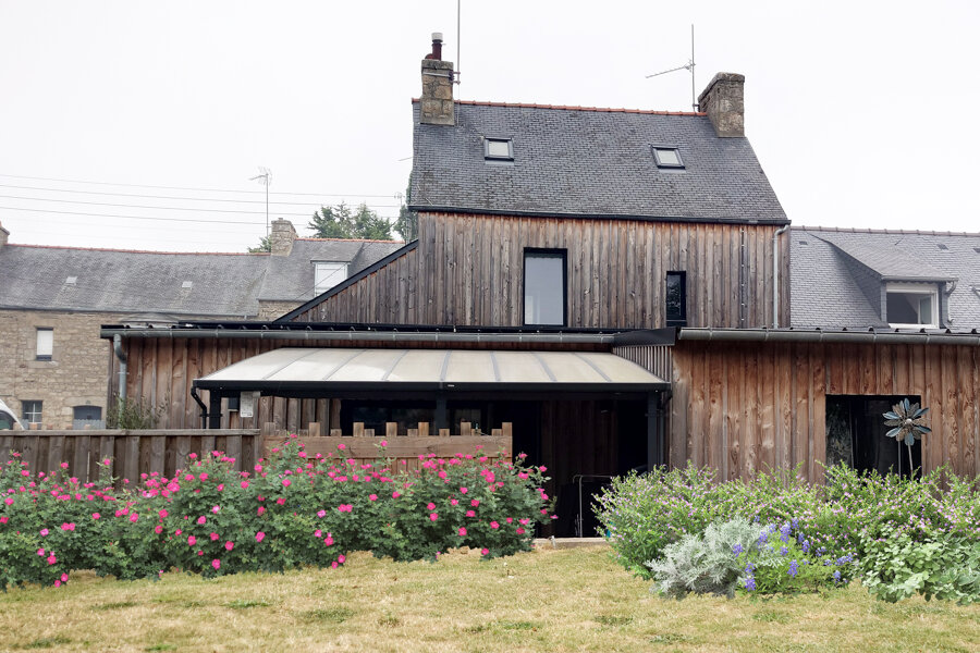 Projet Extension en bois d'une maison en pierre réalisé par un architecte Archidvisor