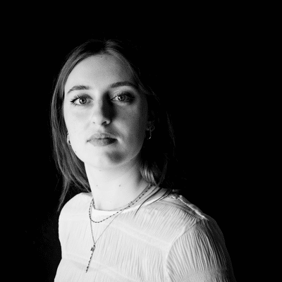 Photo de Léa Corvisy architecte d'intérieur de l'agence Léa Corvisy Studio