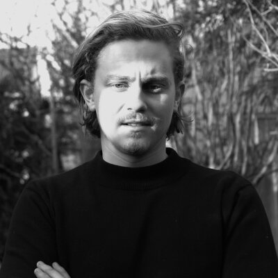 Photo de Théo Braghini diplômé en architecture non-inscrit à l'ordre des architectes de l'agence SELAH CREATIVE OFFICE